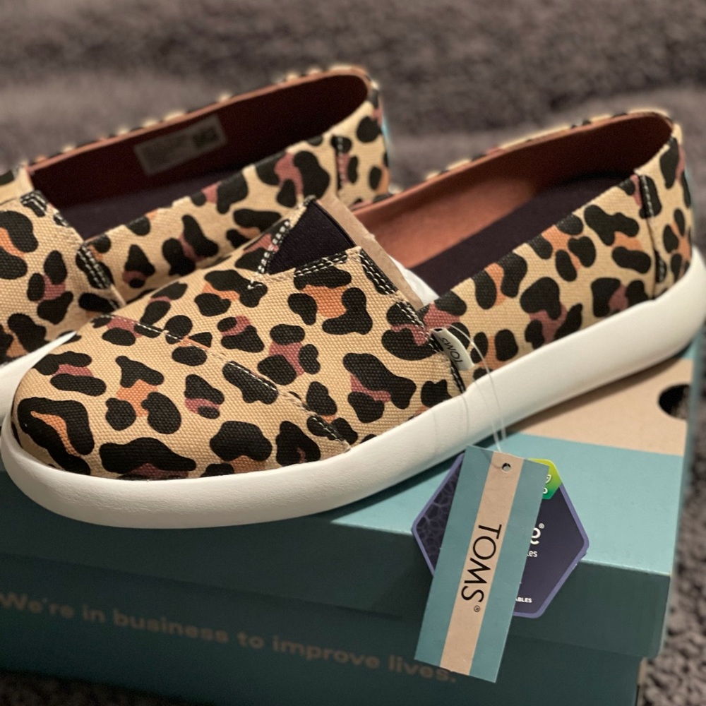 Tom's cheetah print slip on sneakers